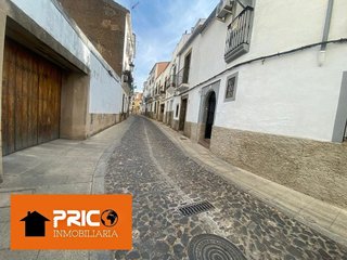 Casa adosada en alquiler en Ciudad Monumental en Cáceres