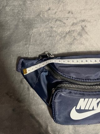 Riñonera Nike Azul marino deportiva o para vestir