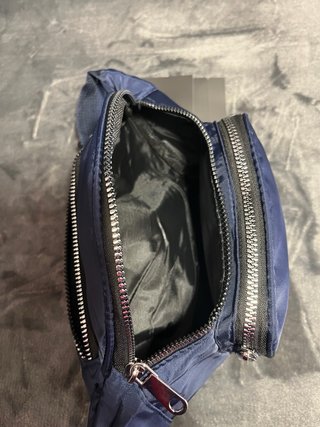 Riñonera Nike Azul marino deportiva o para vestir