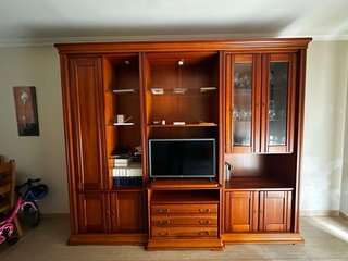 Mueble de salón de madera