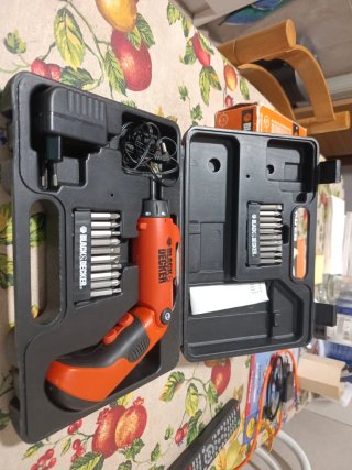 Destornillador Eléctrico Black & Decker KC1036K