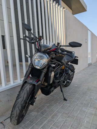 Ducati Monster 1200R
