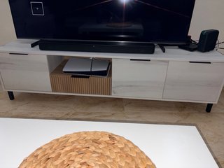 Mobile TV bianco e legno
