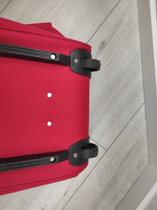 Bolsa de viaje con ruedas roja
