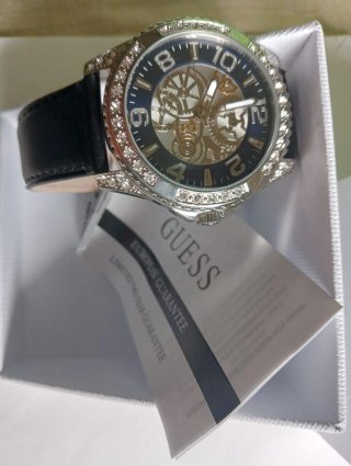 Reloj Guess Skeleton Original Plateado Cristal