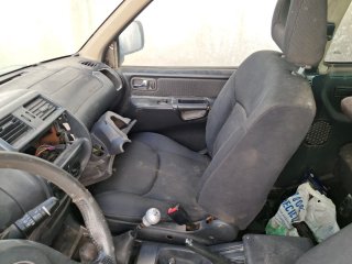 Nissan Terrano II 2004