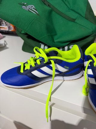 Zapatillas Adidas nuevas sin estrenar