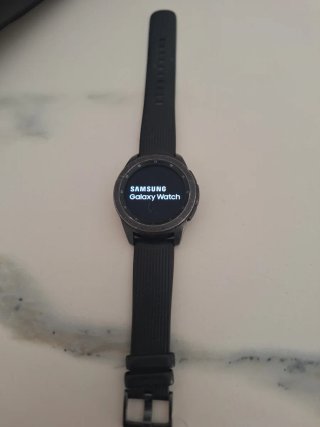 Samsung Galaxy Watch R810 42mm Negro!!