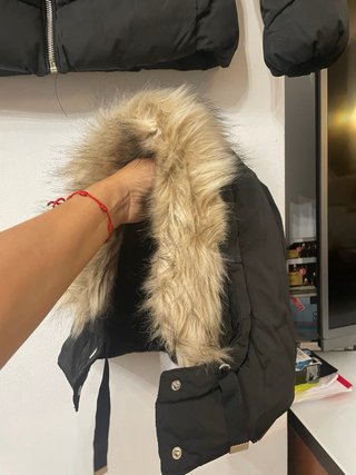 Cazadora invierno Negra de Stradivarius
