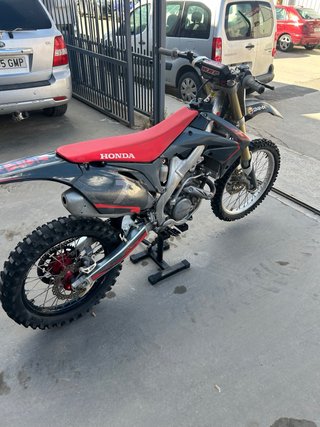 Honda CRF 250 Motocross Negra/Roja
