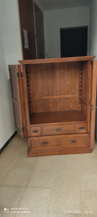 Mueble colonial madera antiguo