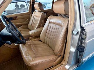 Mercedes-Benz Clase S W126 300SEL