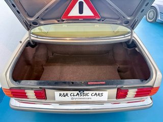 Mercedes-Benz Clase S W126 300SEL