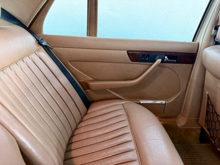 Mercedes-Benz Clase S W126 300SEL