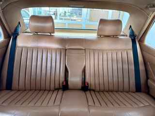 Mercedes-Benz Clase S W126 300SEL