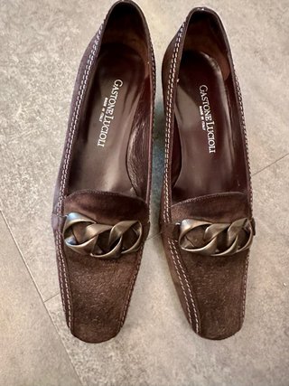 Zapatos Gastone Lucioli Marrones con Cadena.