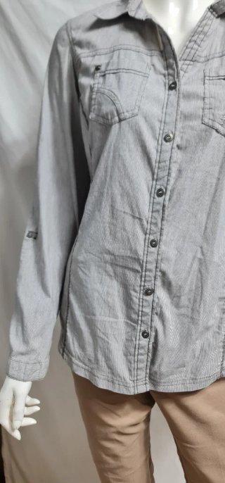Camisa Cecil Rayas Grises y Blancas