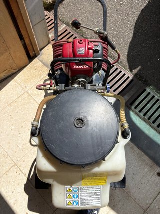 Fumigadora/Pulverizadora Agrícola Profesional