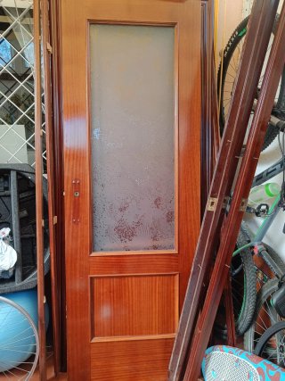 Puerta madera maciza con o sin cristal