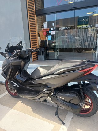 Honda Forza 125 ESP Edit Negra/Roja