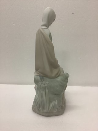 Figura NAO by Lladro