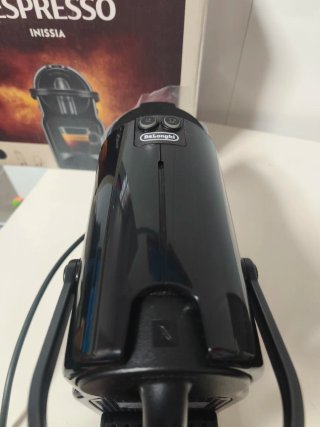 Macchina da caffè Nespresso Inissia nera