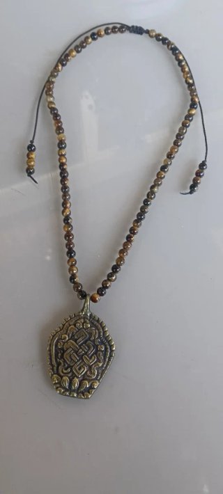 Collar Ojo de Tigre con Colgante