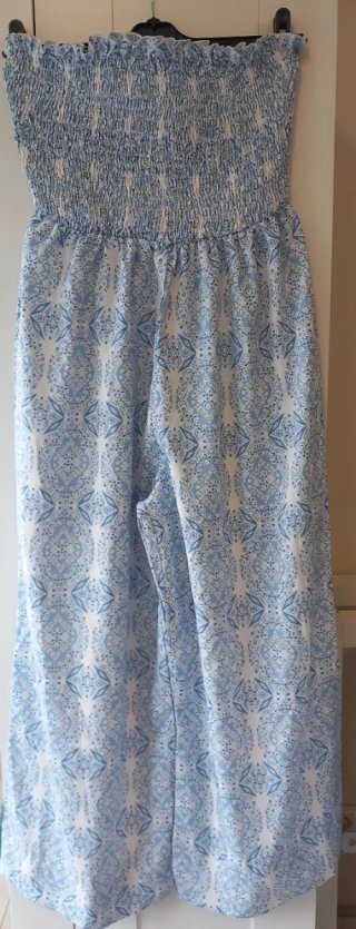Mono pantalón estampado azul y blanco