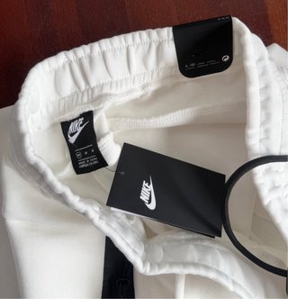 Conjunto Nike Tech Fleece Blanco Talla M