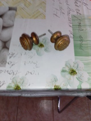 Pomoli vintage ottone dorato