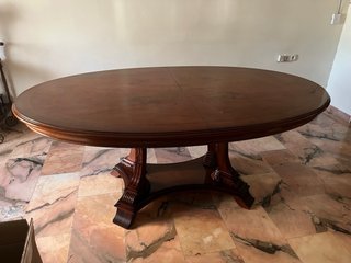 Tavolo da pranzo allungabile in legno classico