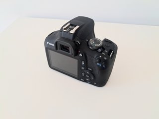 2.630 DISPAROS Canon EOS 2000D (cuerpo)