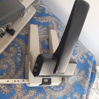 Grapadora y Perforadora Profesional Novus