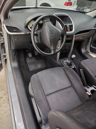 Peugeot 207 2006