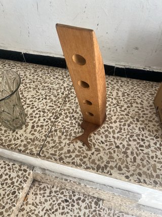 Botellero artesanal de madera