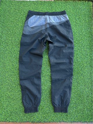 pantaloni nike big swoosh S oversized fit