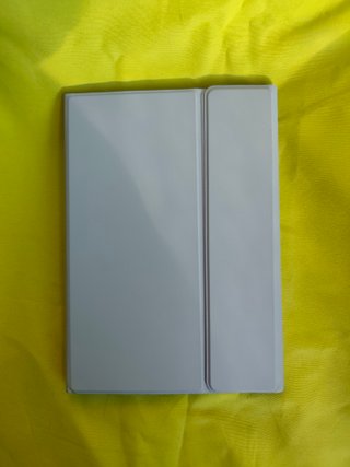Funda + teclado para Tablet de  10" - Lila (nuevo)