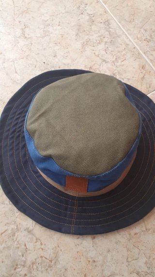Sombrero Carhartt azul y verde