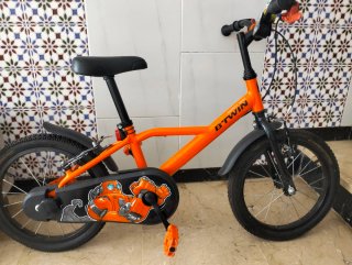 Bicicleta infantil Btwin naranja