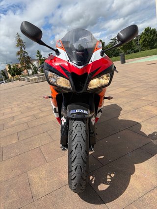 Honda CBR 600 RR Negra y Naranja