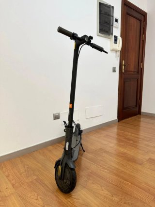 Patinete Eléctrico Negro