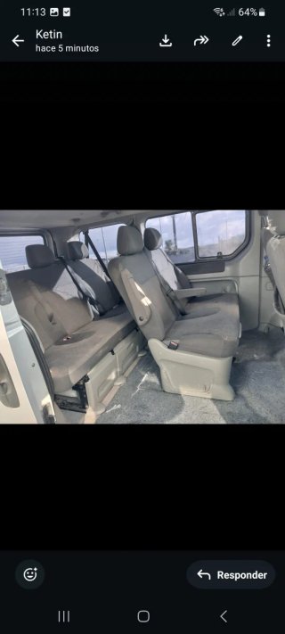 Opel Vivaro 7 plazas tour la furgoneta se calienta