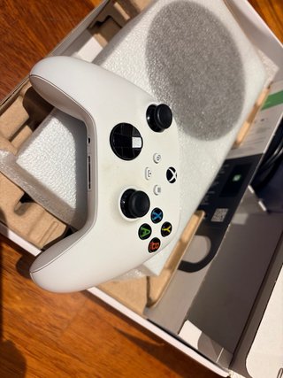 Xbox Series S + mando