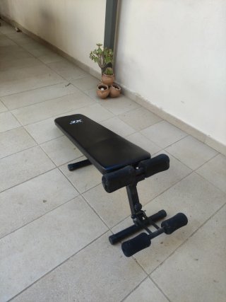 Banco de abdominales y pesas XL Fitness