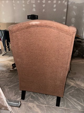 2 sillones de tela marrones
