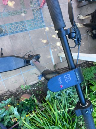 Patinete Cecotec Bongo serie A con 78km. Nuevo.