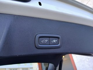 VOLVO CX40 RECHARGE PLUS BRIGHT híbrido enchufable