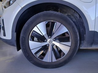 VOLVO CX40 RECHARGE PLUS BRIGHT híbrido enchufable