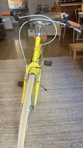 Bicicleta Victoria Amarilla