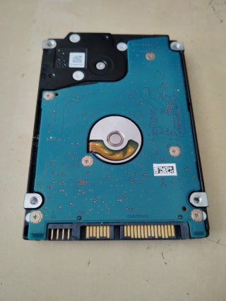 LOTE 2 DISCOS HDD TOSHIBA 750GB + 1TB